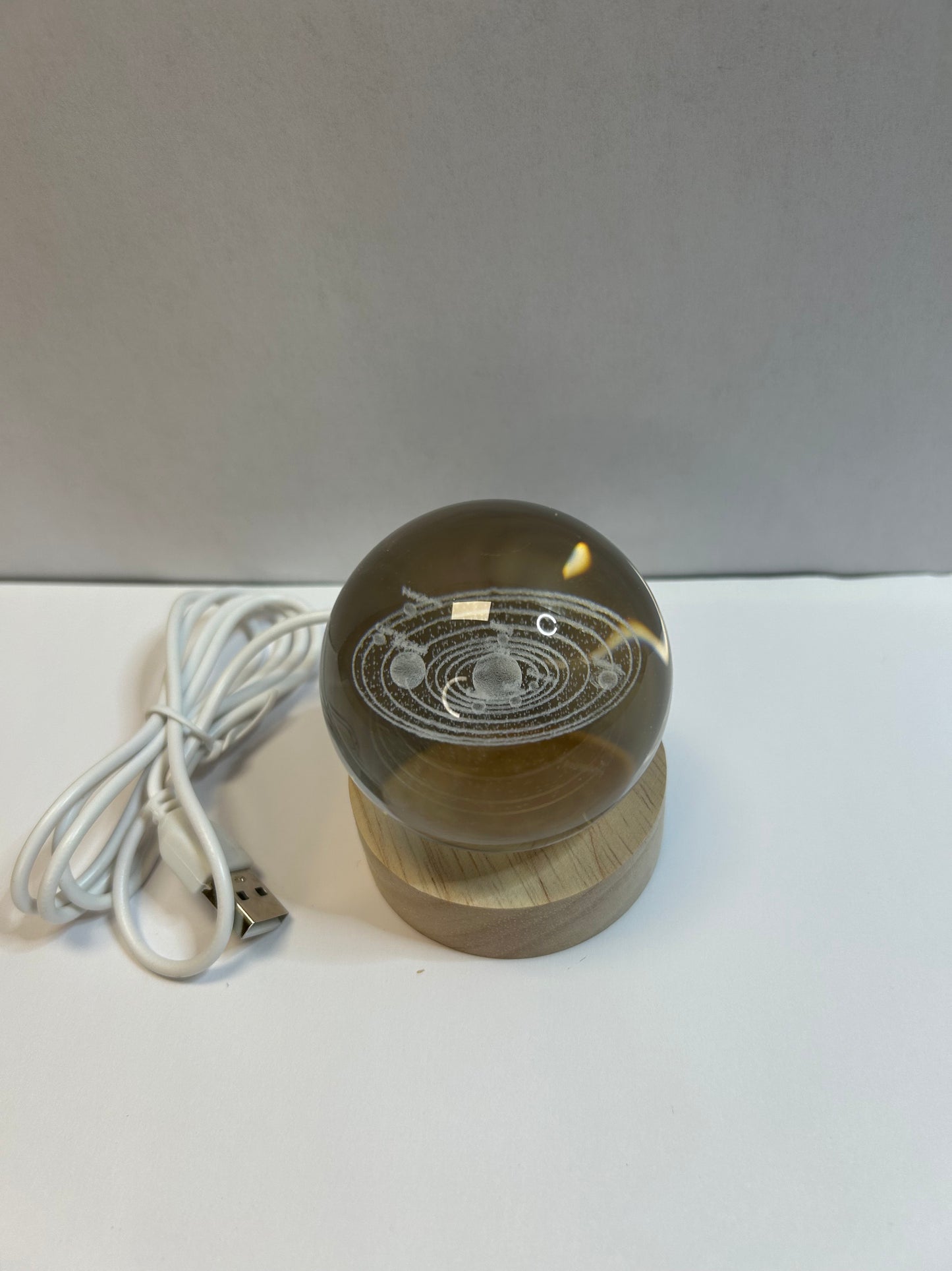 boule de cristal sature lune galaxie